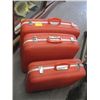 Image 1 : 3 RED SUITCASES