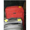 Image 2 : 2 SUITCASES