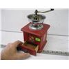 Image 2 : RED COFFEE GRINDER