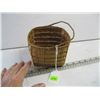 Image 1 : NATIVE CEDAR RIBBON BASKET APPROX. 4"X5.5"X5"