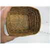 Image 2 : SMALL NATIVE CEDAR SQUARE BASKET, APPROX. 4"X5"X6"