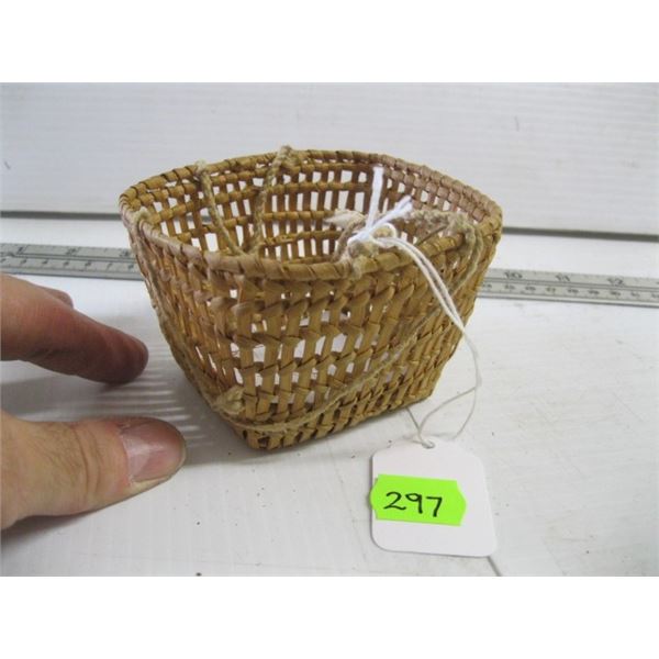 SMALL NATIVE CEDAR BASKET APPROX. 4.5"X3.75"X2.75"