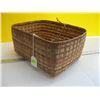 Image 3 : NATIVE CEDAR MEDIUM SIZE BASKET, APPROX. 13"X9"X6"