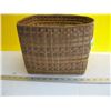 Image 1 : NATIVE CEDAR RIBBON BASKET APPROX. 12"X10"X8.5"
