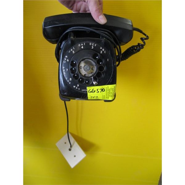 BLACK DIAL TELEPHONE