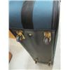 Image 2 : BLUE SUITCASE
