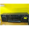 Image 1 : PANOSONIC DUAL CASSETTE PORTABLE STEREO