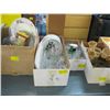 Image 1 : 4 BOXES OF MISC. GLASSES, BOWLS, BAKING DISHES, ETC.