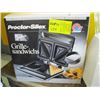 Image 2 : BLENDER, A SANDWICH GRILL & A GARLIC BAKER