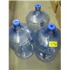 Image 1 : 3 WATER CONTAINERS