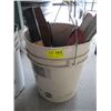 Image 1 : BUCKET OF NEW LAWNMOWER BLADES