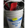Image 1 : BUCKET OF NEW LAWNMOWER BLADES