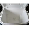 Image 2 : IGLOO COOLER WITH WHEELS