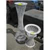 Image 2 : 2 SPUN FIBREGLASS PLANTERS, 1 TALL