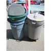 Image 1 : 4 GARBAGE CANS