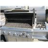 Image 2 : LG. NATURAL GAS VERMONT CASTINGS BBQ
