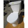 Image 1 : WHITE AMERICAN STANDARD TOILET