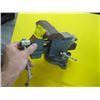 Image 1 : 4" SWIVEL BENCH VICE