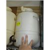 Image 2 : 2 PLASTIC CARBOYS