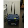 Image 2 : COLEMAN COOLER WITH WHEELS
