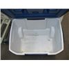 Image 3 : COLEMAN COOLER WITH WHEELS