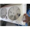 Image 2 : WINDOW FAN