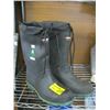 Image 1 : PAIR OF SIZE 7 NEW BAFFIN INSULATED STEEL TOE RUBBER BOOTS