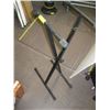 Image 1 : FOLDING KEYBOARD STAND