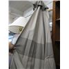 Image 1 : PATIO UMBRELLA WITH STAND