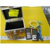 Image 1 : 2 IPODS & CORDS