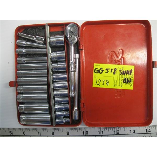 SET OF SNAP ON 1/4" DRIVE SOCKETS & DEEP SOCKETS SAE