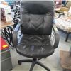 Image 1 : BLACK OFFICE CHAIR