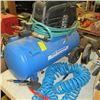 Image 1 : SMALL MASTERCRAFT 8 GALLON AIR COMPRESSOR