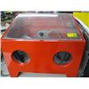 Image 1 : SAND BLASTING CABINET WITH 2 PAILS OF SAND