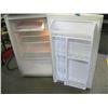 Image 2 : WHITE MAGIC CHEF BAR FRIDGE