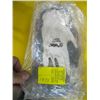 Image 2 : 4 PAIR OF LEATHER GLOVES & BUNDLE OF GLOVES