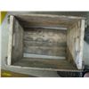 Image 2 : CANADA DRY WOODEN CRATE