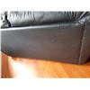 Image 5 : Leather Loveseat C