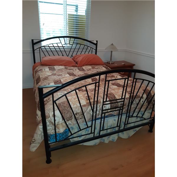 Metal Queensize Bed Cat C