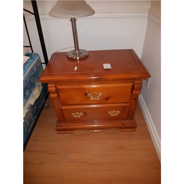 Nightstand & Lamp Cat C