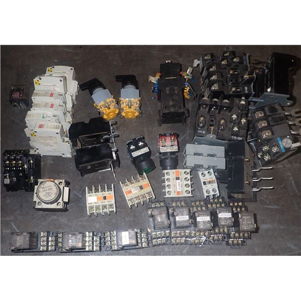 Lot of Misc Electrical Items