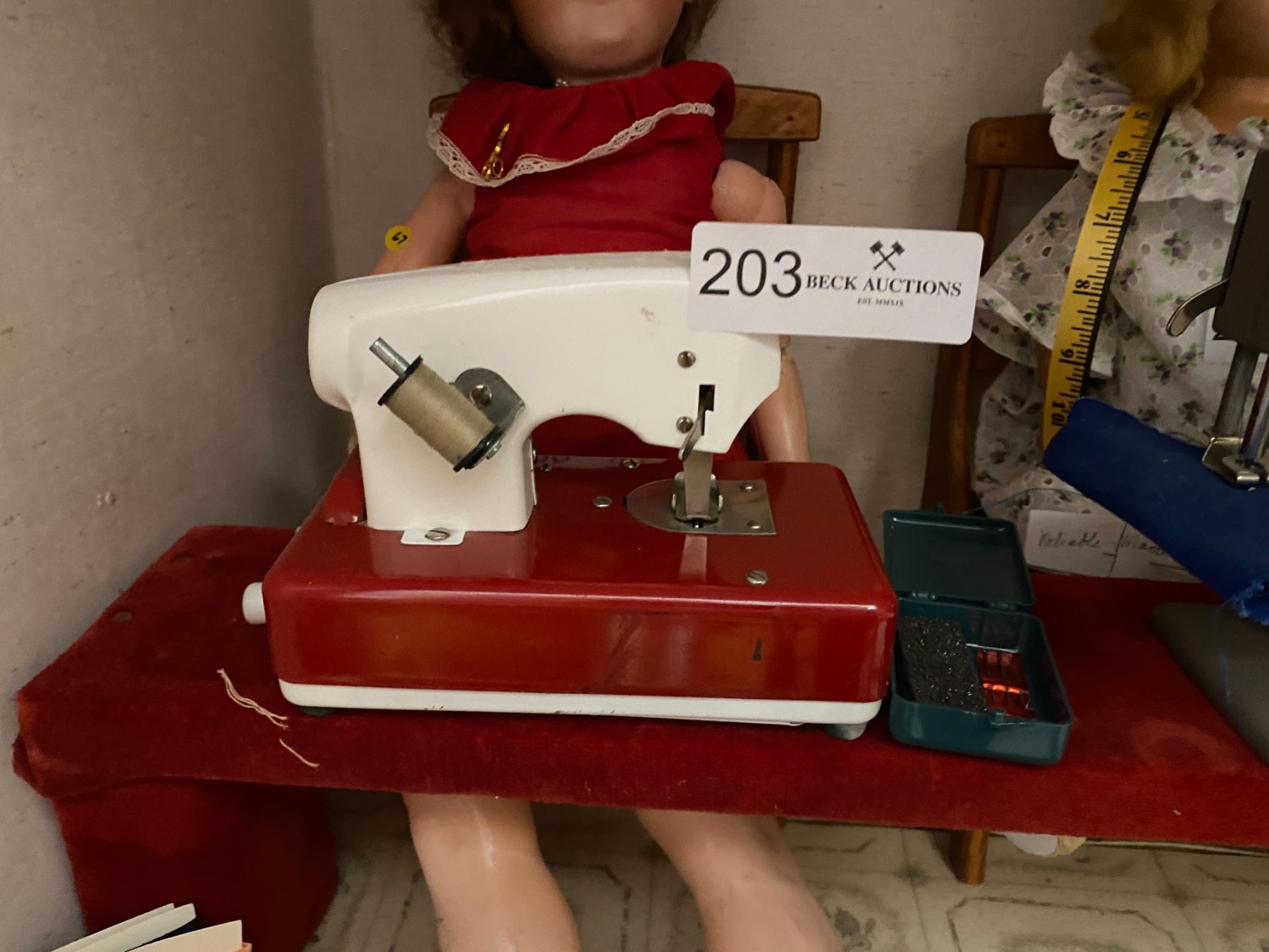 Antique Vintage Childs Singer Sewing Machine-1950-NR | #24668025 Childs singer sewing machine