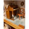 Image 3 : Recital Time - Schoenhut 1930 Piano & Accessories