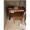 Image 1 : Old Fashioned Christmas - Organ & Bench