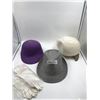 Image 1 : 3 Hats 2 ,Pairs Of Gloves