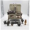 Image 1 : Dollhouse stove and accessories