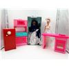 Image 1 : Barbie kitchen appliances and two Barbie lot