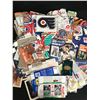 Image 1 : HOCKEY COLLECTIBLES LOT