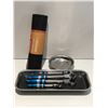 Image 1 : 3 Titan ratchets/ 2 magnetic parts trays & roll of toolbox liner