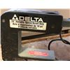 Image 2 : Delta 16in variable speed scroll saw